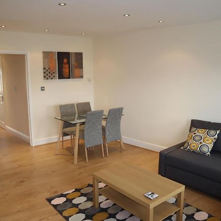Parkview Apartments Windsor Luaran gambar